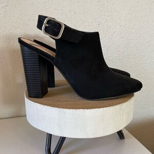 Penny Loves Kenneth Black Suede Chunky Heels Size 7.5M EUC